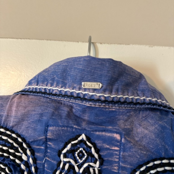 ROAR - Picture 6 of 8